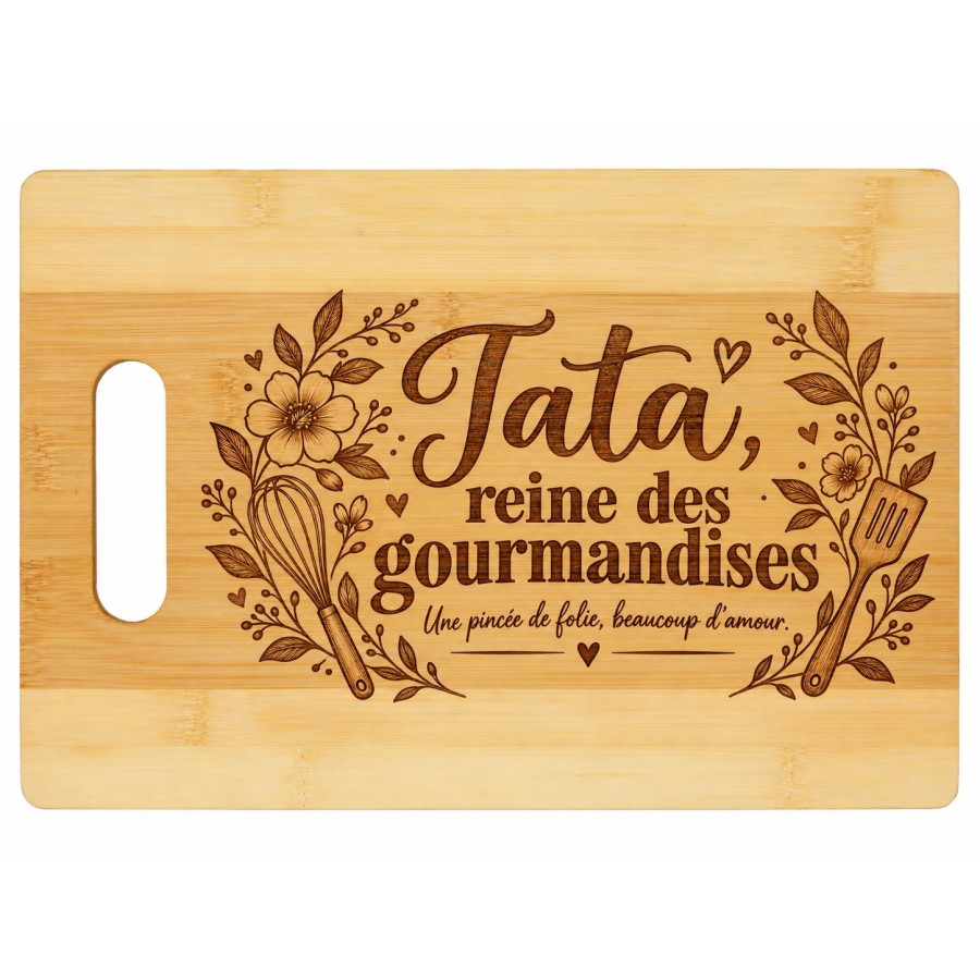 Planche bambou gravée – Tata, reine des gourmandises