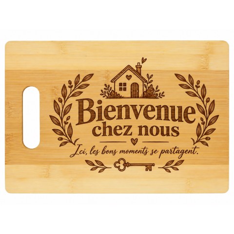 Planche bambou gravée – Bienvenue chez nous